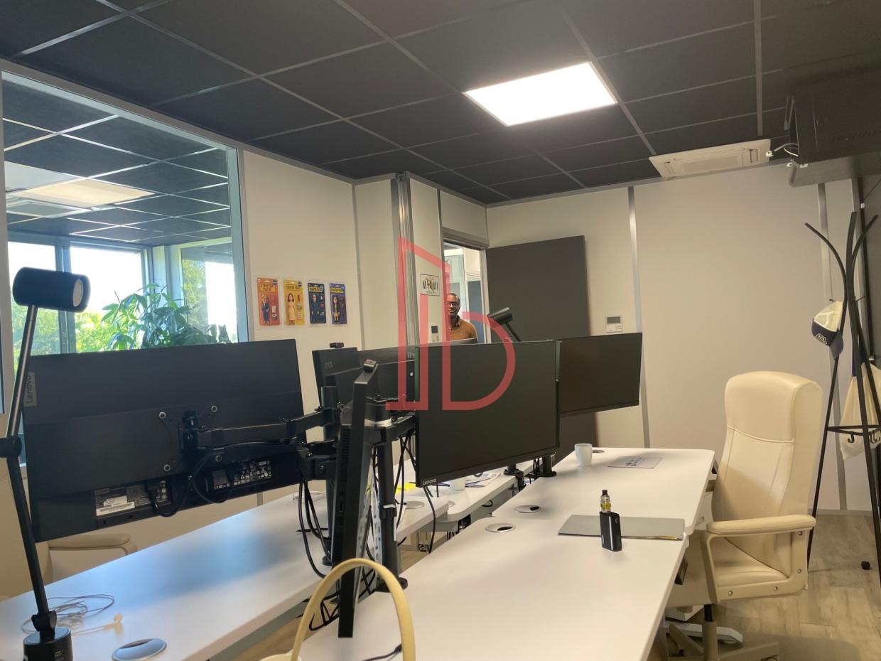 À vendre Bureaux - Bordeaux 33300 - 70m²