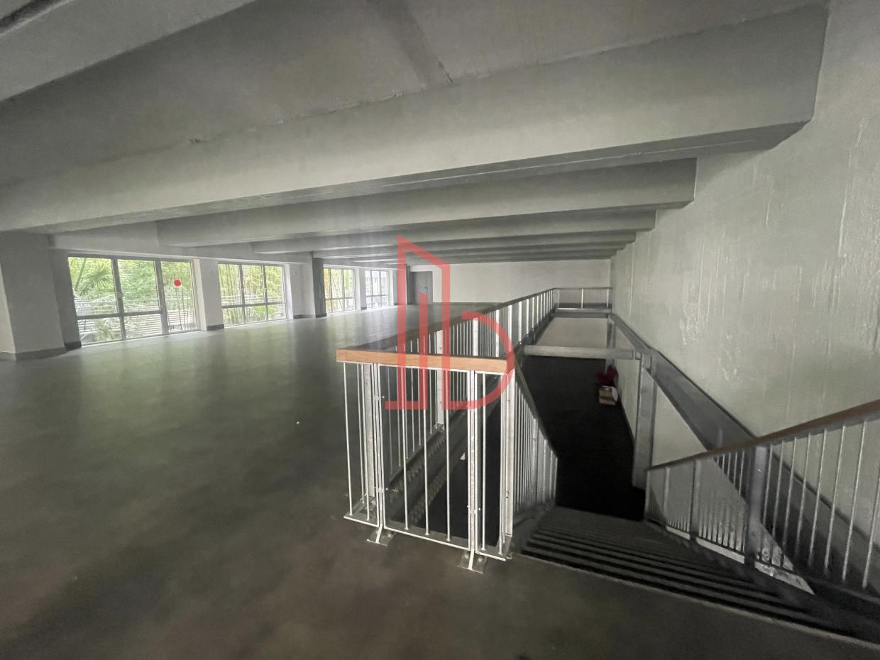 À vendre Bureaux - Bègles 33130 - 687m²