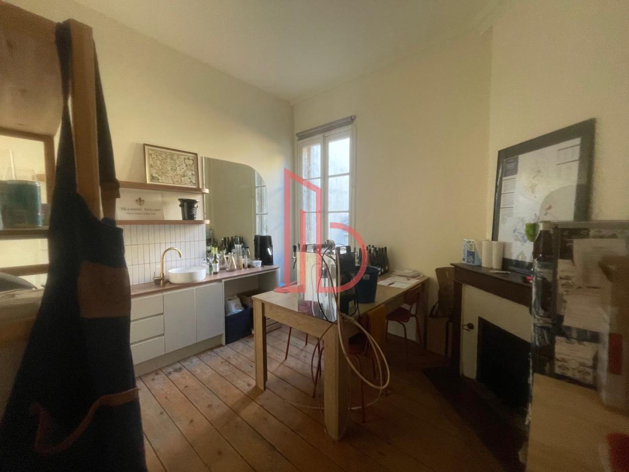 À louer Bureaux - Bordeaux 33000 - 97.37m²