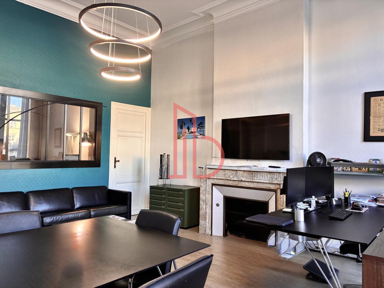 À louer Bureaux - Bordeaux 33000 - 77m²