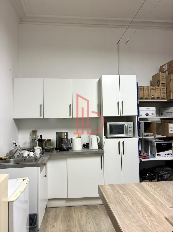 À louer Bureaux - Bordeaux 33000 - 77m²