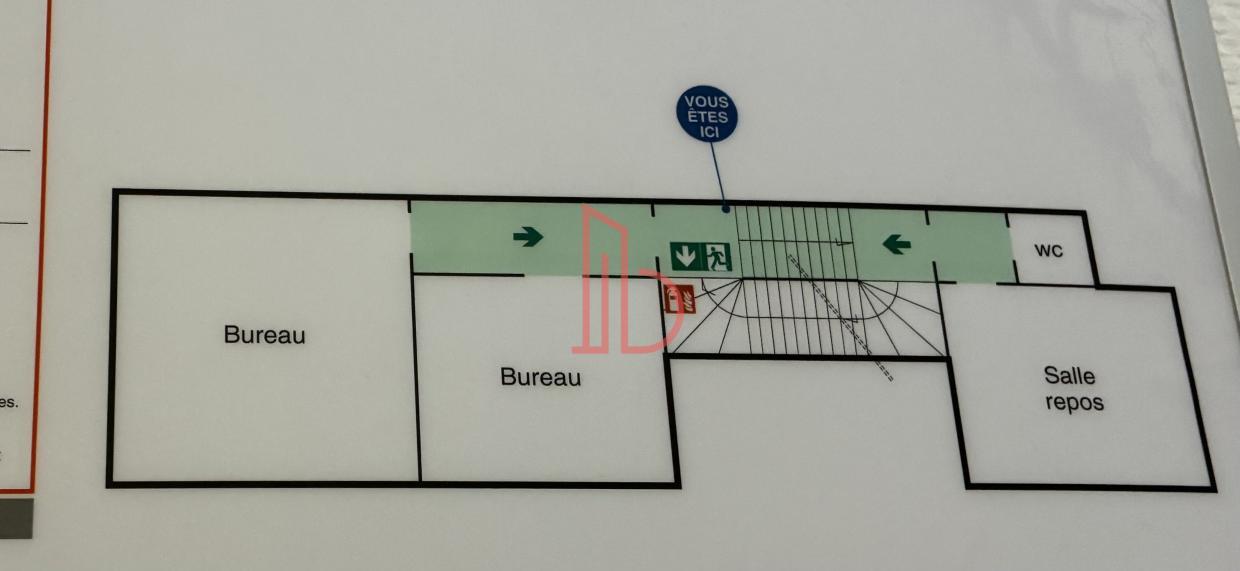 À louer Bureaux - Bordeaux 33000 - 77m²