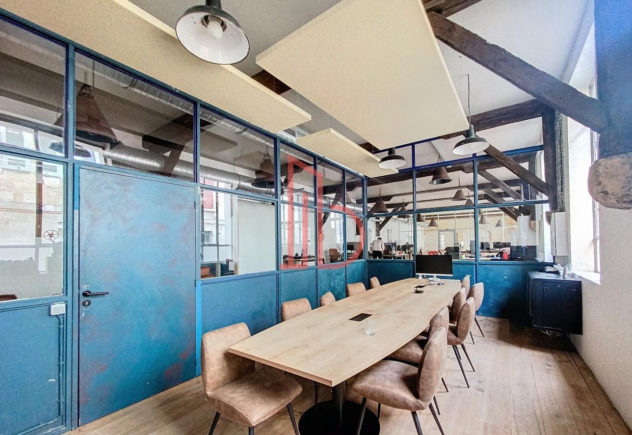 À louer Bureaux - Bordeaux 33000 - 515m²