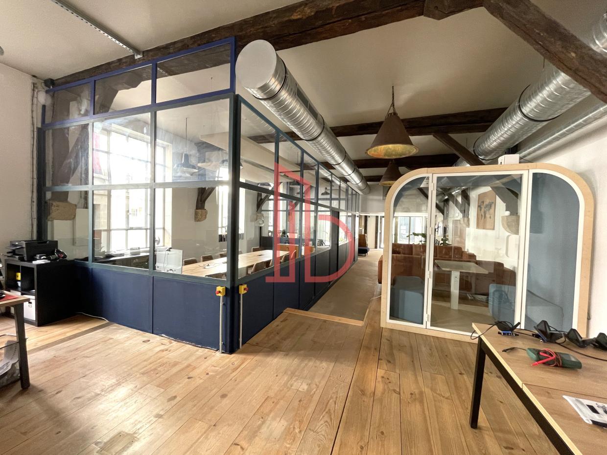 À louer Bureaux - Bordeaux 33000 - 515m²