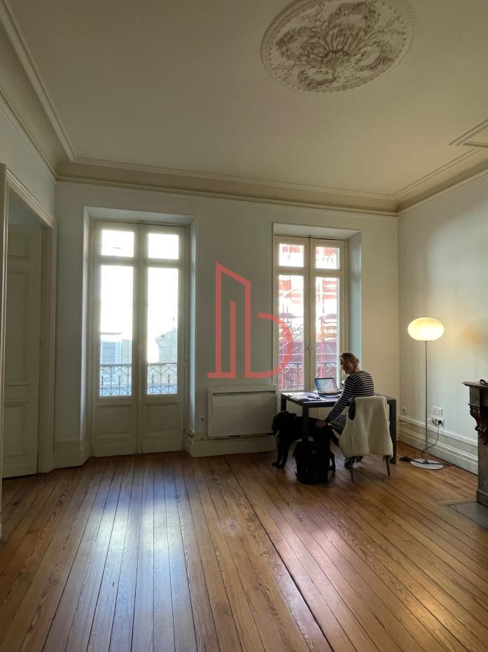 À louer Bureaux - Bordeaux 33000 - 130m²