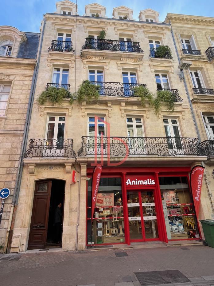 À louer Bureaux - Bordeaux 33000 - 130m²