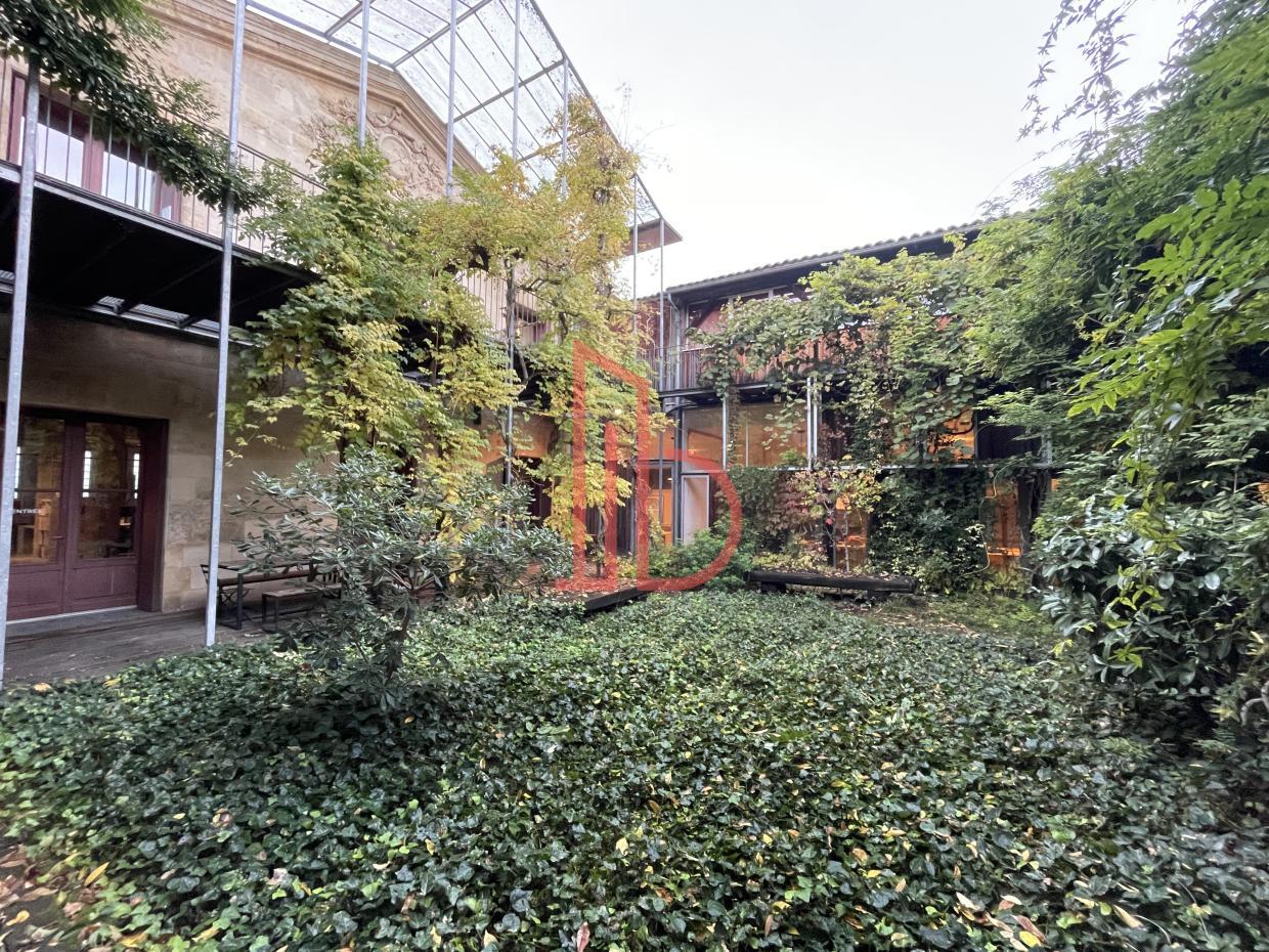 À louer Bureaux - Bordeaux 33300 - 130m²