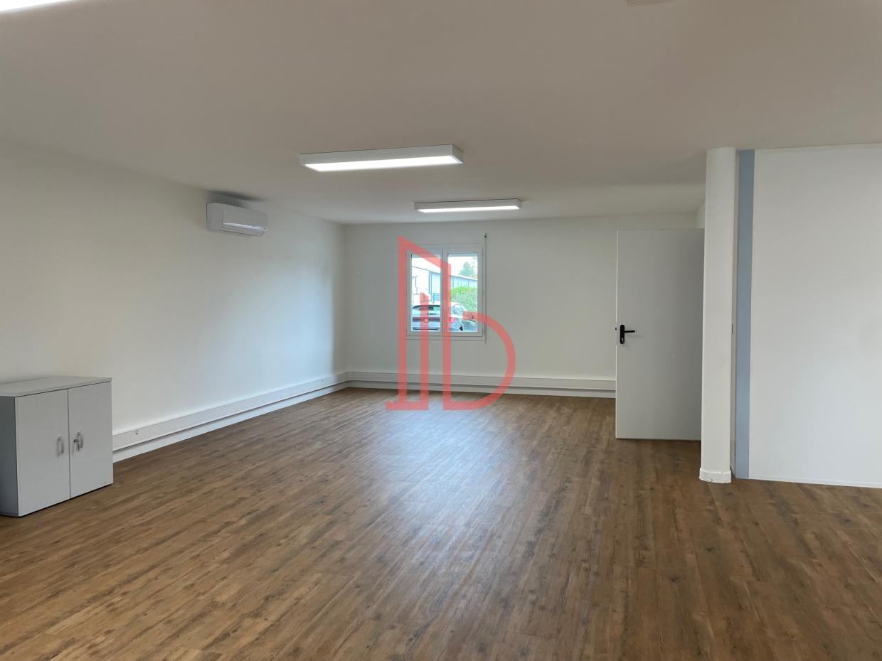 À louer Bureaux - Eysines 33320 - 180m²