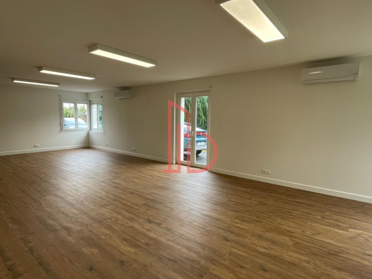 À louer Bureaux - Eysines 33320 - 180m²