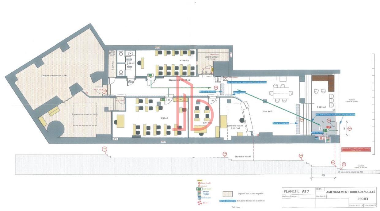 À louer Bureaux - Bordeaux 33000 - 256m²