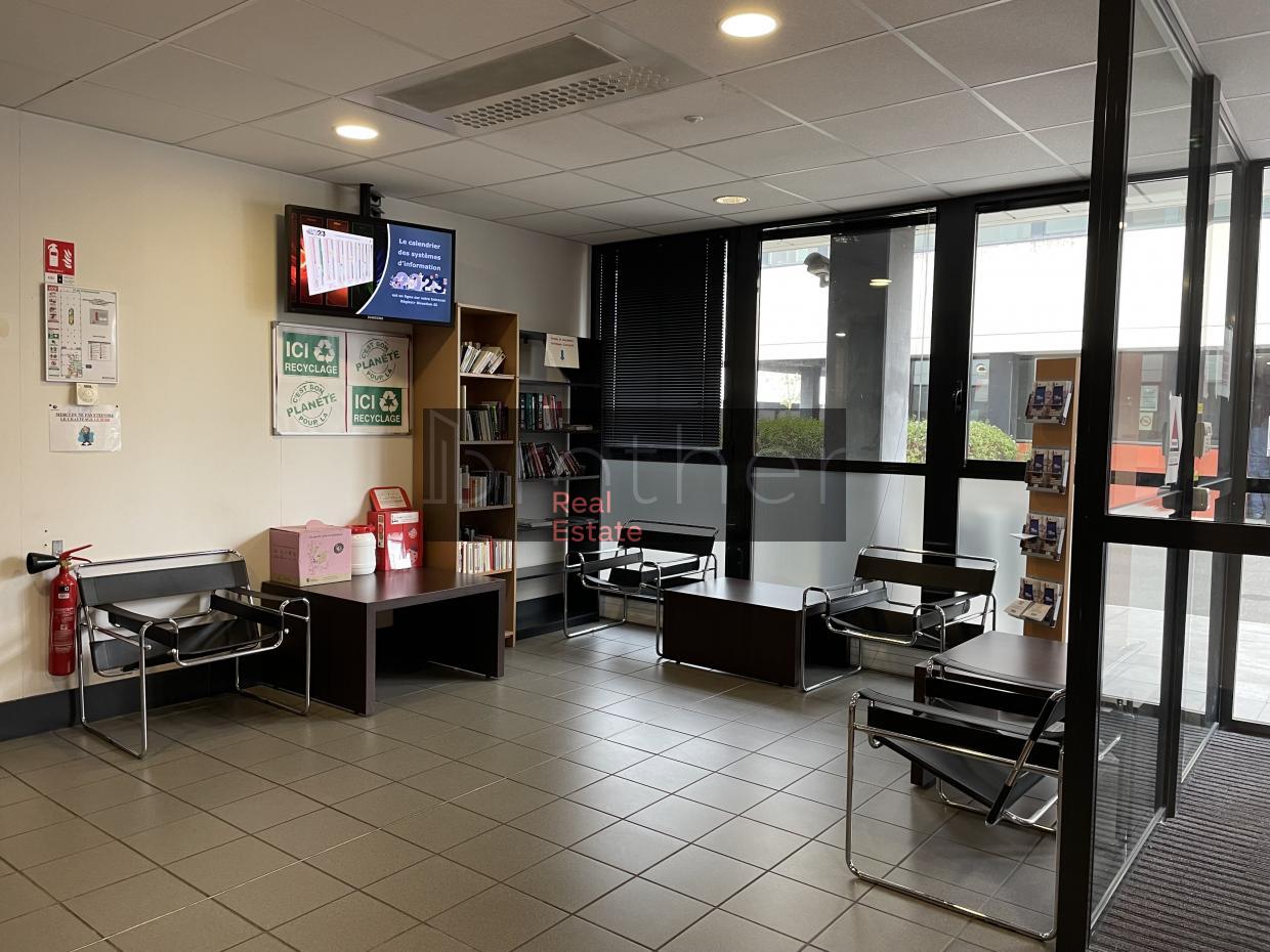 À louer Bureaux - Gradignan 33170 - 6034.8m²