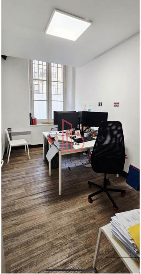 À louer Bureaux - Bordeaux 33000 - 100m²