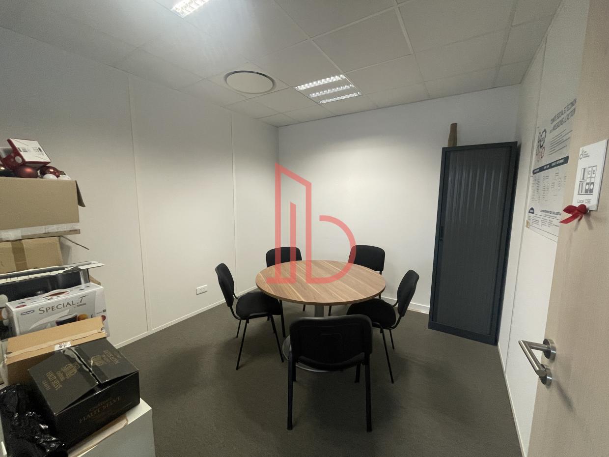 À louer Bureaux - Pessac 33600 - 174m²