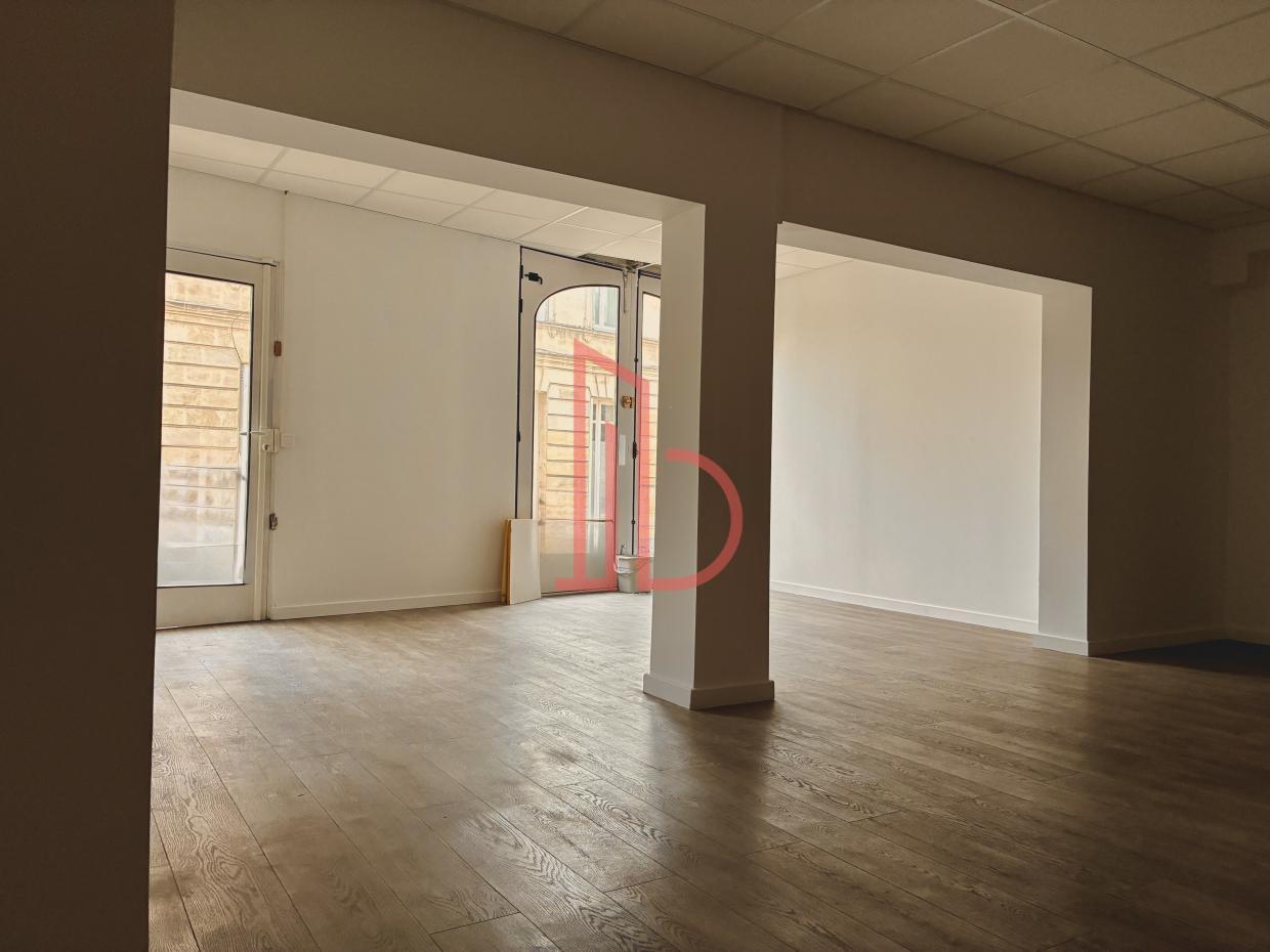 À louer Bureaux - Bordeaux 33000 - 55m²