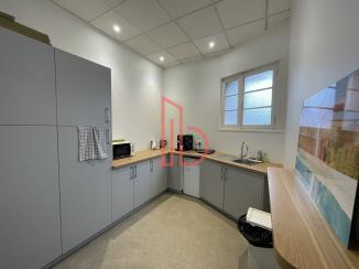 À louer Bureaux - Bordeaux 33000 - 113m²