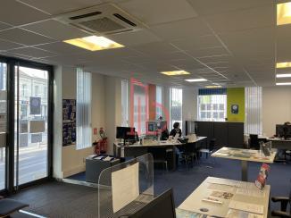 À louer Bureaux - Bordeaux 33000 - 170m²