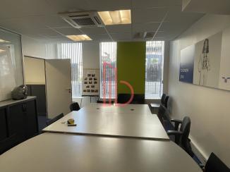 À louer Bureaux - Bordeaux 33000 - 170m²