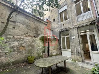 À louer Bureaux - Bordeaux 33000 - 470m²
