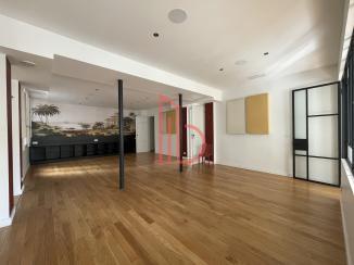 À louer Bureaux - Bordeaux 33000 - 187m²