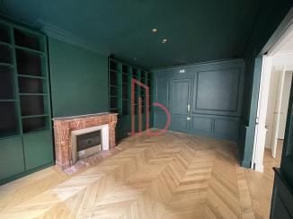 À louer Bureaux - Bordeaux 33000 - 187m²
