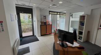 À louer Bureaux - Bruges 33520 - 130m²