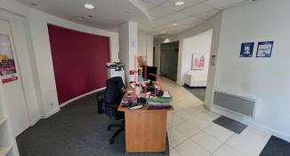 À louer Bureaux - Bruges 33520 - 130m²