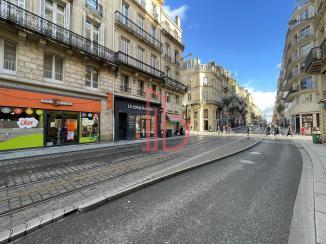 À vendre Bureaux - Bordeaux 33000 - 102.3m²
