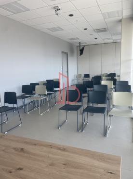 À louer Bureaux - Bruges 33520 - 757.74m²