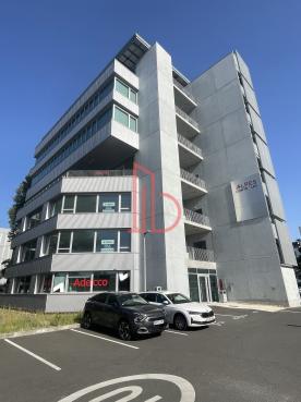 À louer Bureaux - Bruges 33520 - 757.74m²