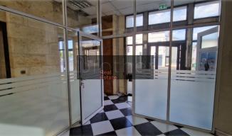 À louer Bureaux - Bordeaux 33000 - 121.1m²