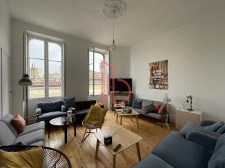 À louer Bureaux - Bordeaux 33000 - 180m²