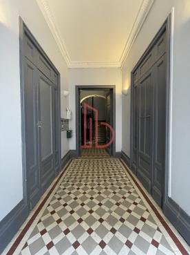 À louer Bureaux - Bordeaux 33000 - 180m²
