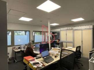 À louer Bureaux - Bordeaux 33100 - 550m²