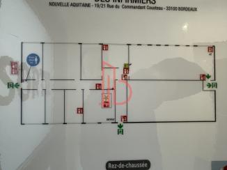 À louer Bureaux - Bordeaux 33100 - 550m²