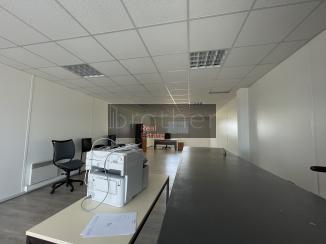 À louer Bureaux - Bordeaux 33300 - 703.34m²