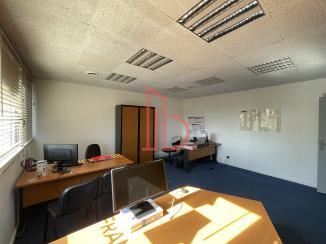 À louer Bureaux - Mérignac 33700 - 285m²