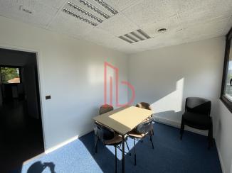 À louer Bureaux - Mérignac 33700 - 285m²