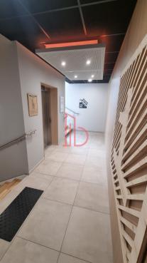 À louer Bureaux - Bruges 33520 - 1240.36m²