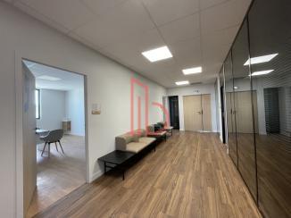À vendre Bureaux - Bruges 33520 - 1240.36m²