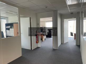 À louer Bureaux - Lormont 33310 - 238m²