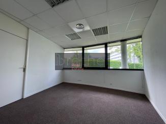 À louer Bureaux - Mérignac 33700 - 706.64m²