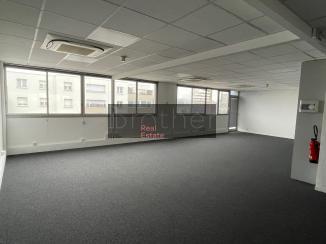 À louer Bureaux - Bordeaux 33000 - 635.07m²