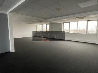 À louer Bureaux - Bordeaux 33000 - 635.07m²