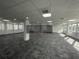 À louer Bureaux - Pessac 33600 - 1953m²