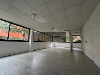 À louer Bureaux - Mérignac 33700 - 1204m²