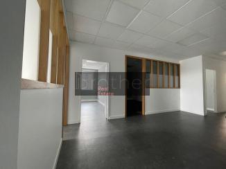 À louer Bureaux - Bruges 33320 - 120m²