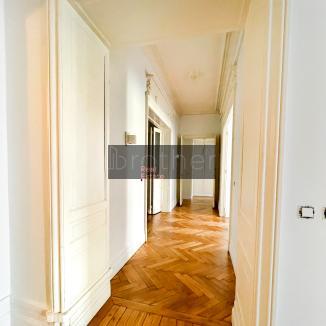 À louer Bureaux - Bordeaux 33000 - 181m²