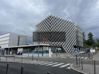 À louer Bureaux - Lormont 33310 - 916.9m²