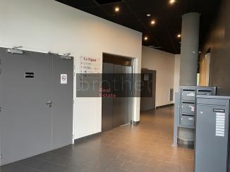 À louer Bureaux - Lormont 33310 - 916.9m²