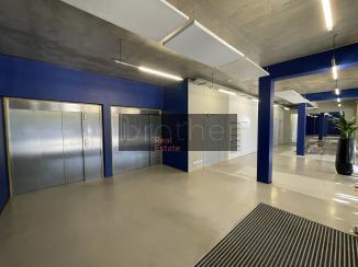 À louer Bureaux - Bordeaux 33300 - 3432m²